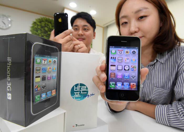 新品の Iphone 3gs が韓国で再販 価格は日本円で約4 500円 Corriente Top