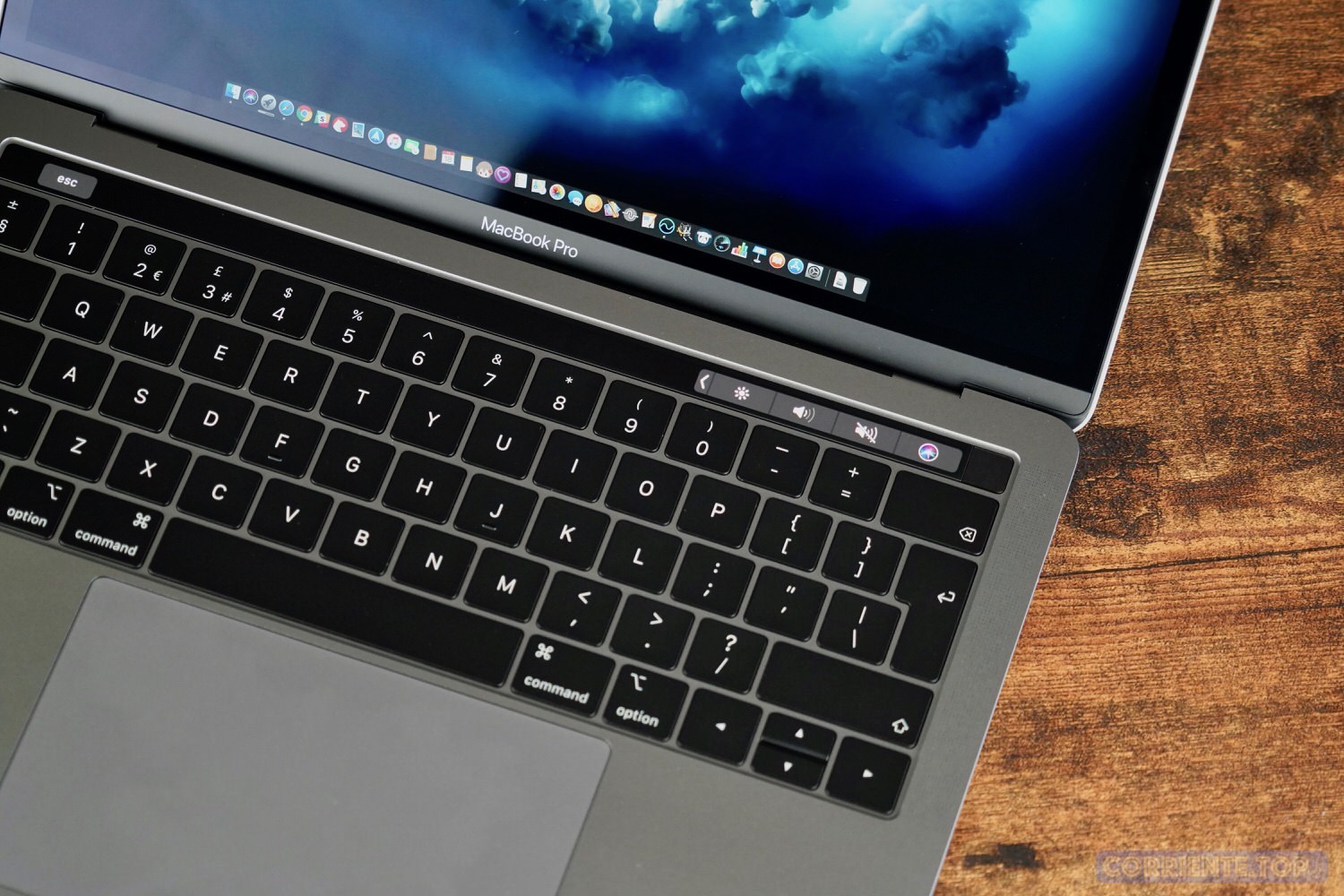 2019年版】13インチMacBook ProはTouch Barありとなし、どちらを買うか 