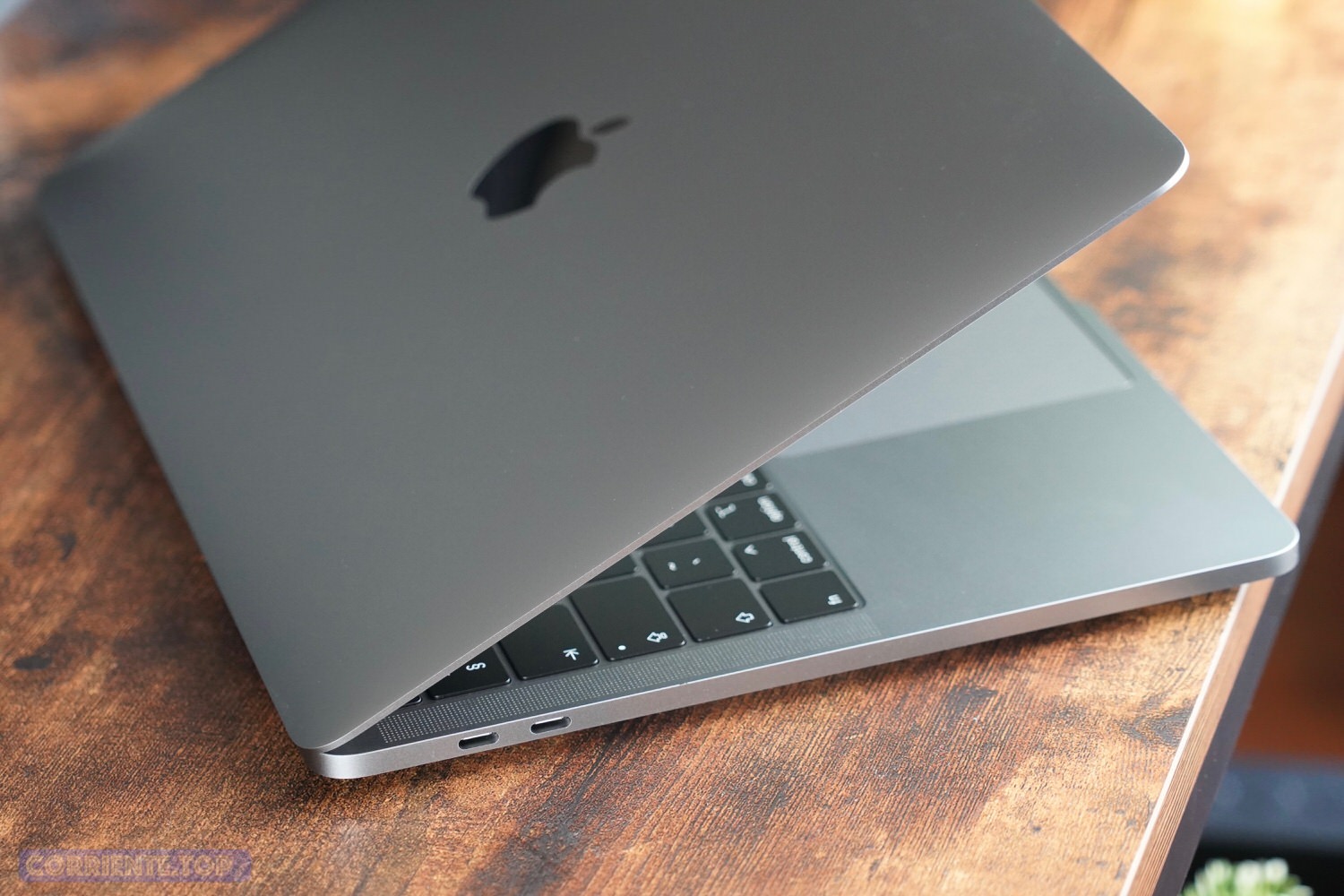2019年版】13インチMacBook ProはTouch Barありとなし、どちらを買うか