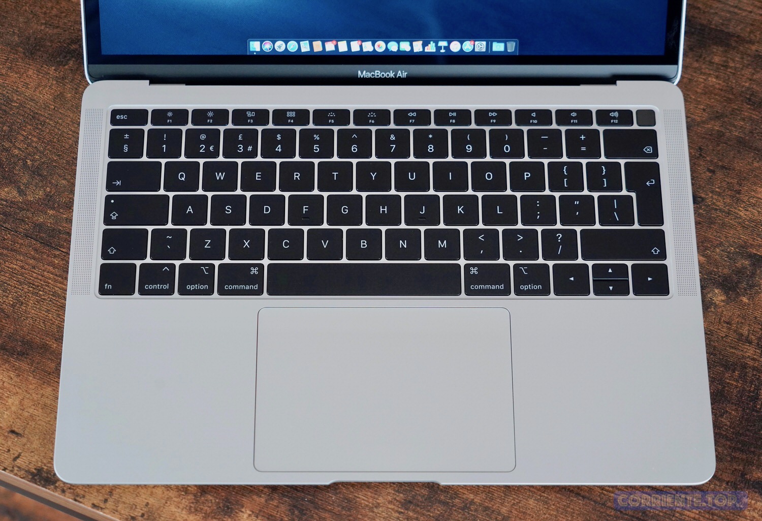 Apple、MacBook ProやMacBook Airのバタフライキーボード無償修理 