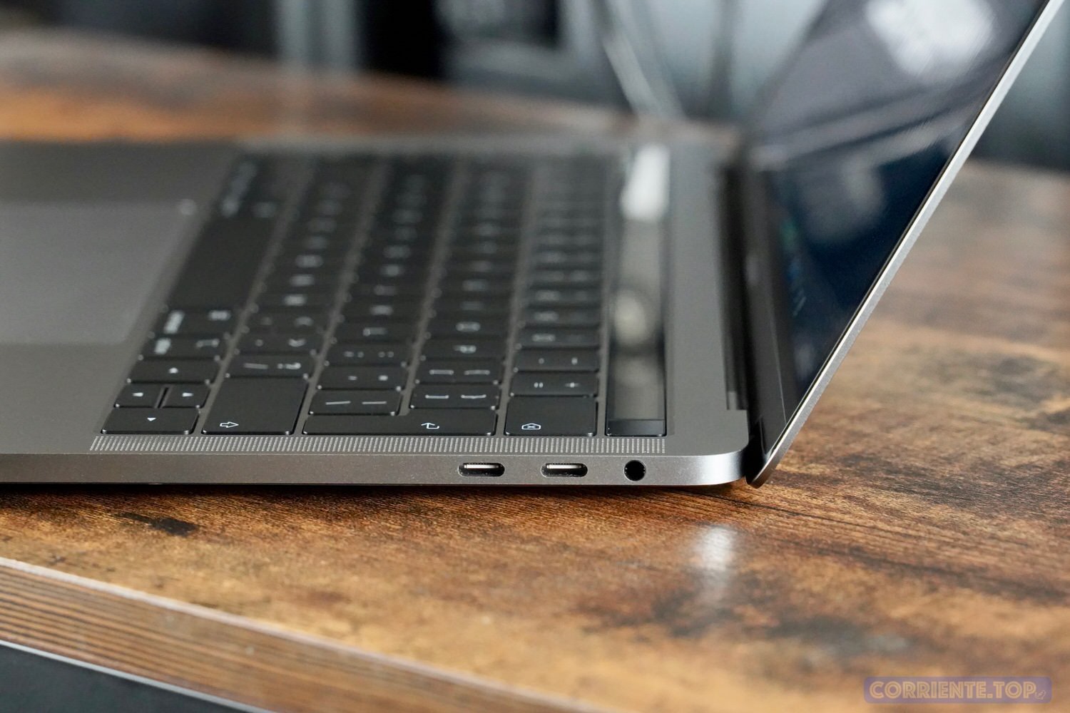 徹底レビュー】MacBook Pro 2019 13インチ：性能向上とキーボードの