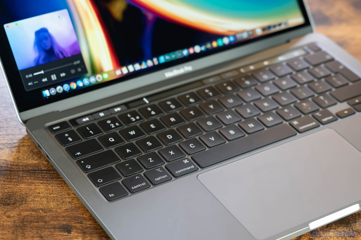 MacBook Pro Intel レビュー (13インチ) Magic Keyboardと最新 