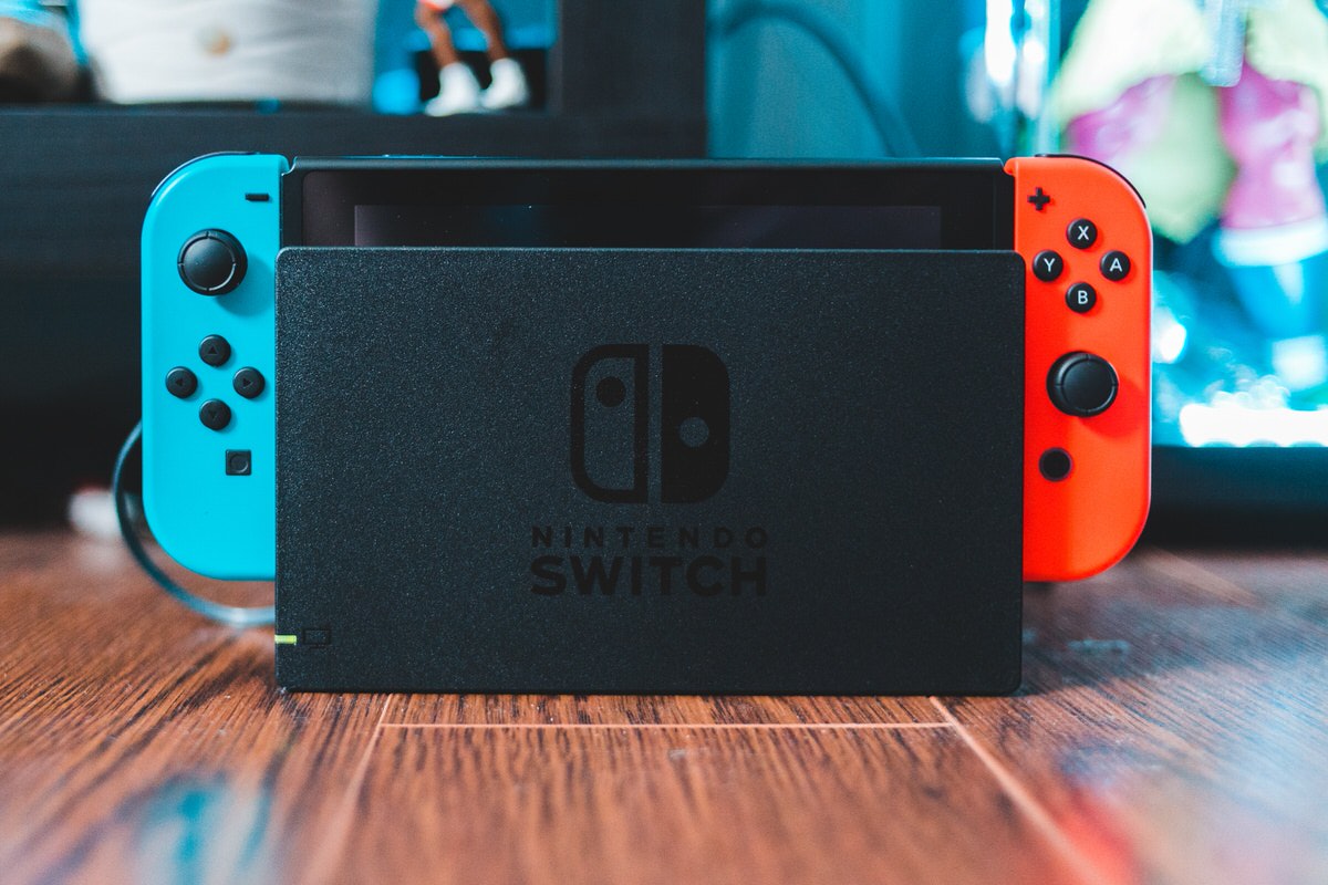 Nintendo Switch - 任天堂Switch 新型【新モデル】新N 本体の+
