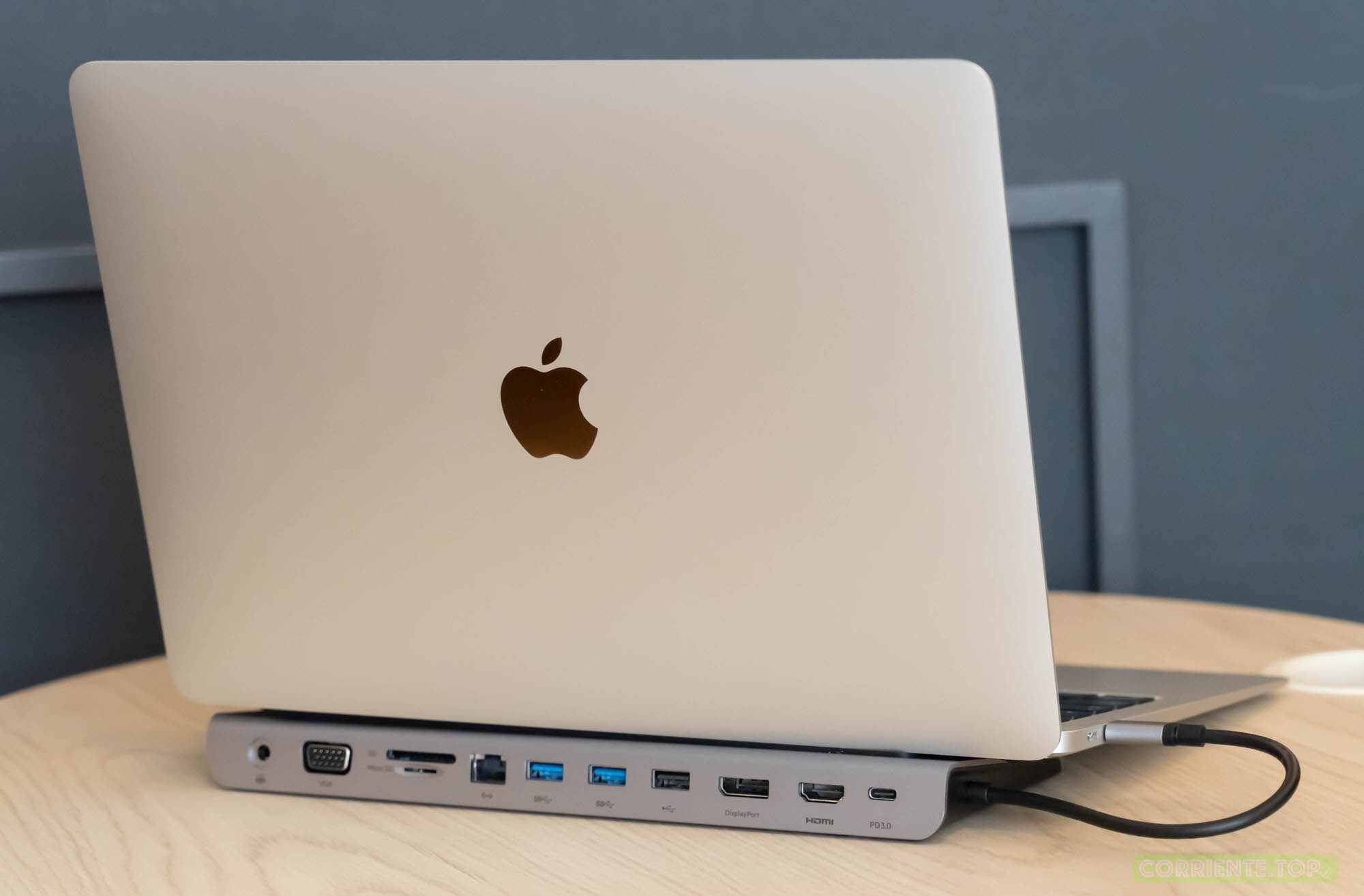 USB-C 11-in-1 Multiport Dock MacBook