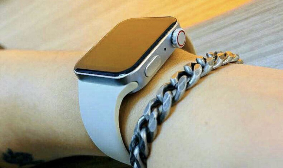 Apple Watch Series 7のクローン品が中国で販売中？