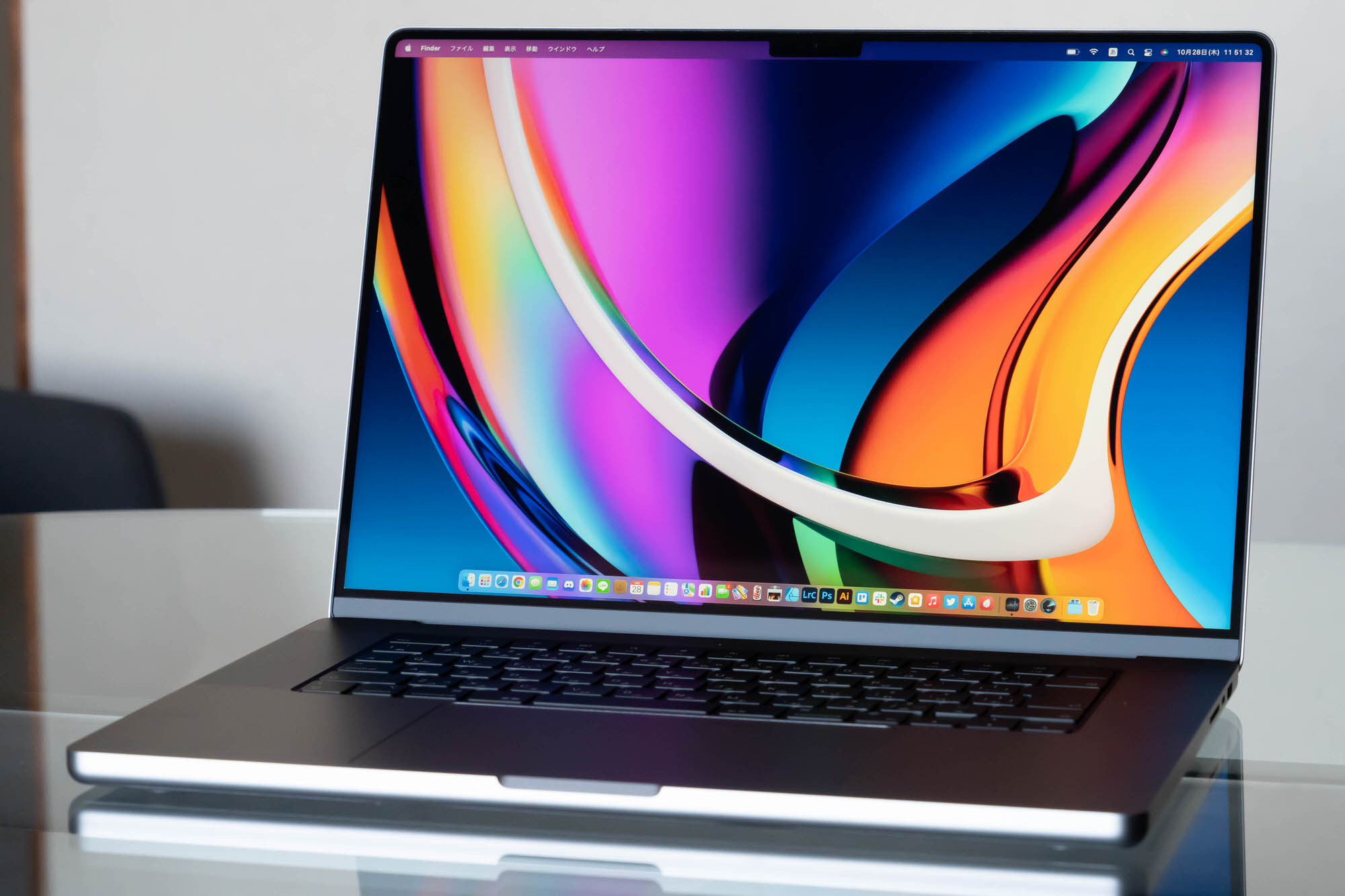 16インチMacBook Pro レビュー (M1 Pro, 2021) | 画面大型化とバッテリー持ち改善で使いやすく。14インチと比較し見えてきたもの  | CoRRiENTE.top